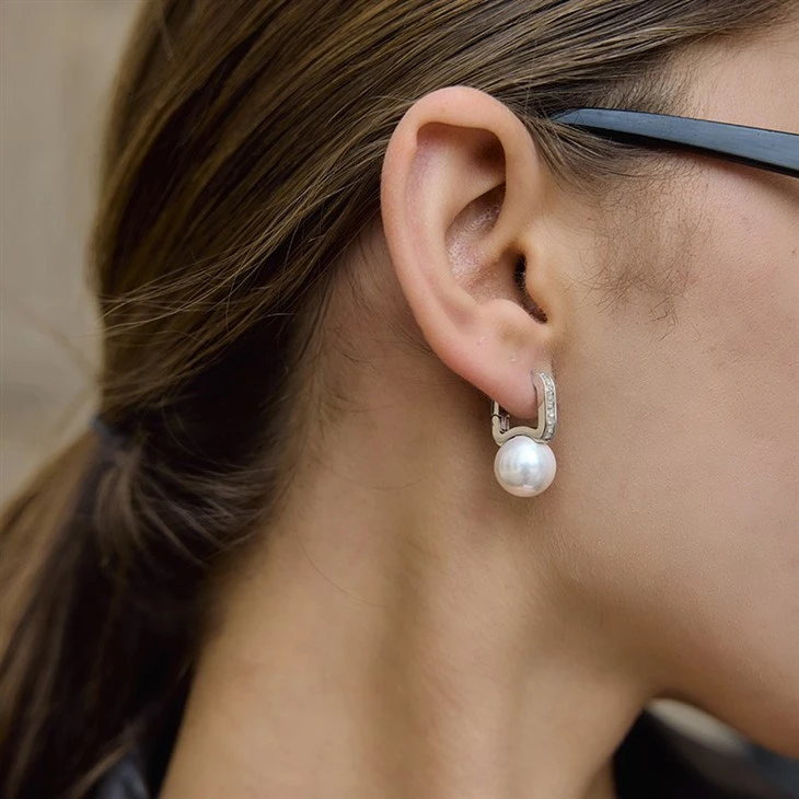 Baguette Pearl Hoops factory